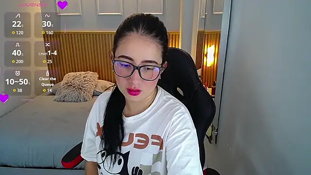 GABY NIGHY online show from September 2025 12:20:01 PM