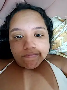 Snapshot of EggedGrowth chatting on October 2025 12:08:02 AM EggedGrowth online show from October 2025 12:08:02 AM