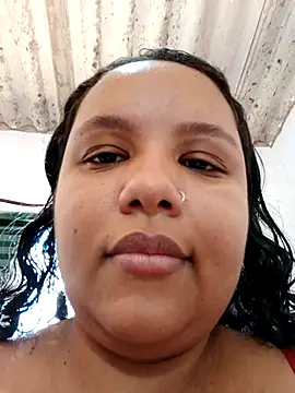 Snapshot of EggedGrowth chatting on October 2025 02:46:01 PM EggedGrowth online show from October 2025 02:46:01 PM