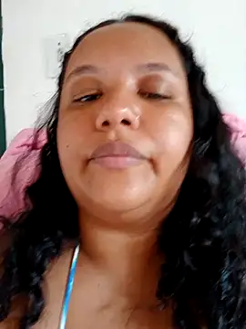 Snapshot of EggedGrowth chatting on November 2025 04:27:02 PM EggedGrowth online show from November 2025 04:27:02 PM