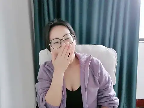 Snapshot of guai00 chatting on September 2025 01:11:01 AM guai00 online show from September 2025 01:11:01 AM