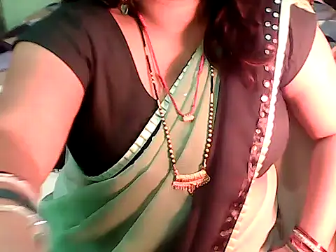 Snapshot of BABITA_KUMARII chatting on February 2026 05:49:02 PM BABITA KUMARII online show from February 2026 05:49:02 PM