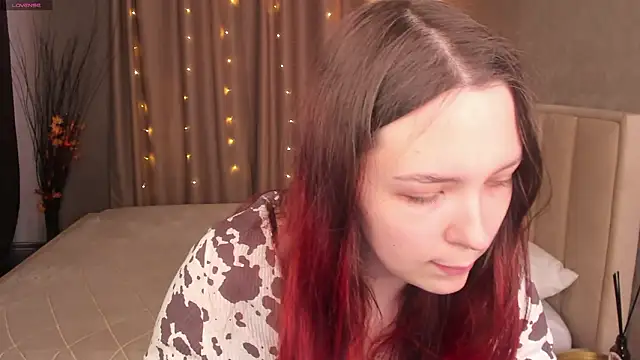 Monica  Queen online show from March 2026 05:33:02 AM