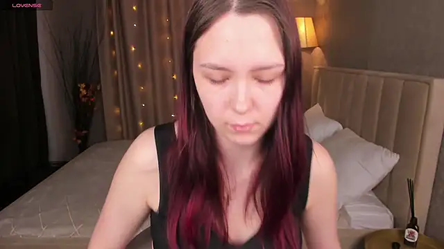 Monica  Queen online show from April 2026 05:32:01 AM