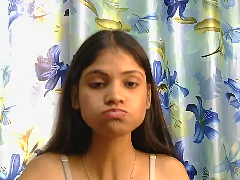 Snapshot of Tanvi-20 chatting on November 2025 06:05:01 AM Tanvi-20 online show from November 2025 06:05:01 AM