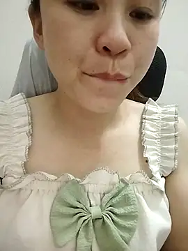 Snapshot of Girl_Shy2000 chatting on November 2025 10:46:02 AM Girl Shy2000 online show from November 2025 10:46:02 AM