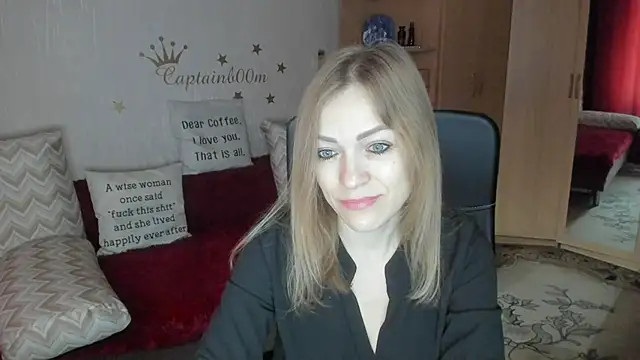 Snapshot of Tiffany_Bates chatting on October 2025 04:01:02 AM Tiffany Bates online show from October 2025 04:01:02 AM