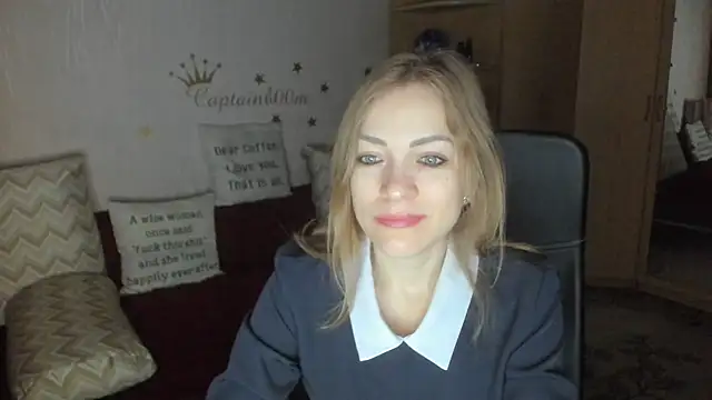 Snapshot of Tiffany_Bates chatting on October 2025 03:16:02 AM Tiffany Bates online show from October 2025 03:16:02 AM