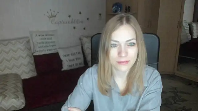 Snapshot of Tiffany_Bates chatting on November 2025 03:18:02 AM Tiffany Bates online show from November 2025 03:18:02 AM