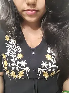 Snapshot of Miss_Rose__ chatting on October 2025 04:15:02 PM Miss Rose online show from October 2025 04:15:02 PM