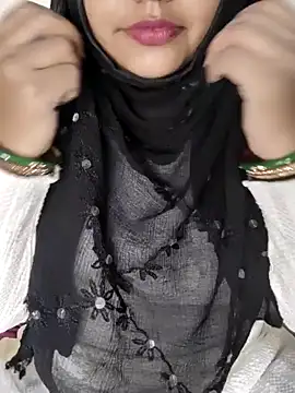 Snapshot of Miss_Rose__ chatting on October 2025 06:50:02 PM Miss Rose online show from October 2025 06:50:02 PM