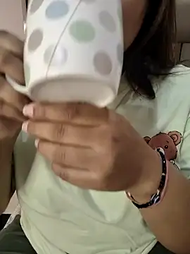 Miss Rose   online show from March 2026 04:45:02 AM