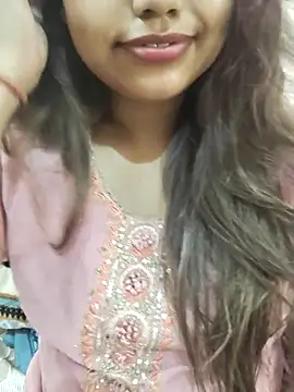 Snapshot of Miss_Rose__ chatting on May 2026 09:06:01 AM Miss Rose online show from May 2026 09:06:01 AM
