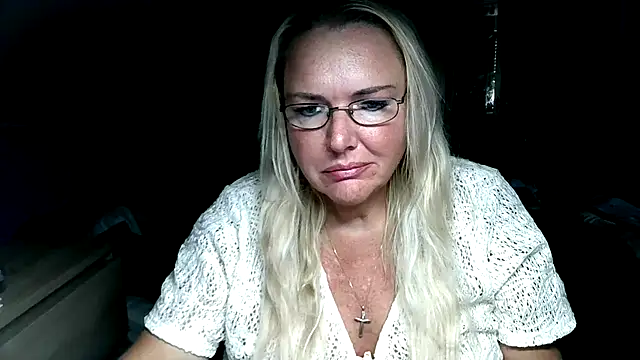 Sandy-Summer online show from September 2025 11:25:01 AM