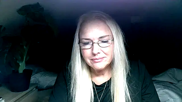 Sandy-Summer online show from September 2025 05:28:01 PM