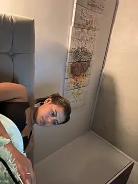 anna evans09 online show from October 2025 11:29:02 AM