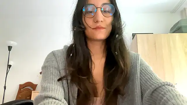 Snapshot of EvaJetty chatting on November 2025 01:13:02 PM EvaJetty online show from November 2025 01:13:02 PM