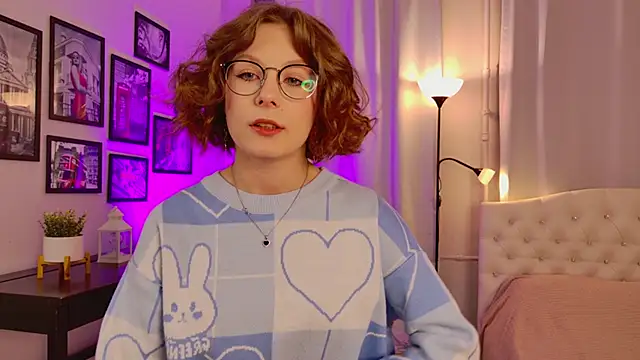 Snapshot of Bubblegum_Babe_ chatting on September 2025 08:14:01 PM Bubblegum Babe online show from September 2025 08:14:01 PM