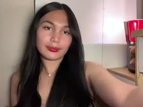 FelicityLincoln online show from April 2026 06:10:01 PM