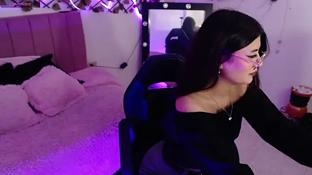 isa bunny18 online show from October 2025 04:36:01 AM