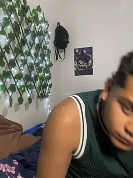 Snapshot of AaronMars_ chatting on October 2025 05:11:01 PM AaronMars online show from October 2025 05:11:01 PM
