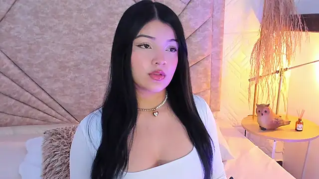 EmmaBlossom online show from December 2025 12:44:02 PM