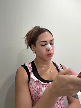 Naomi24herr online show from February 2026 06:50:01 PM