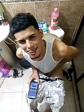 Snapshot of Pingasaboy20 chatting on October 2025 04:54:01 AM Pingasaboy20 online show from October 2025 04:54:01 AM