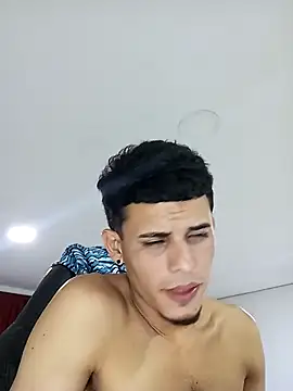 Snapshot of Pingasaboy20 chatting on October 2025 04:11:01 AM Pingasaboy20 online show from October 2025 04:11:01 AM