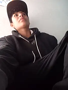 Owen tomboy online show from November 2025 03:11:01 PM