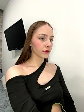 Im Regina online show from October 2025 04:47:01 PM