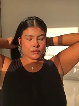 Snapshot of AnaBrowmn chatting on October 2025 12:05:01 PM AnaBrowmn online show from October 2025 12:05:01 PM