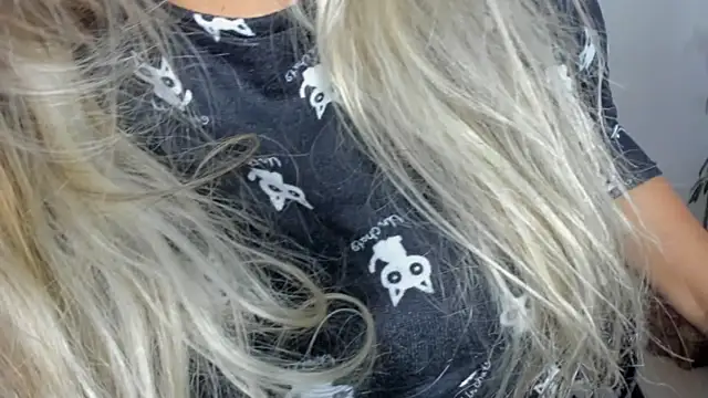 Snapshot of Carlota_flow chatting on October 2025 08:01:01 AM Carlota flow online show from October 2025 08:01:01 AM