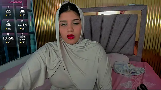 Snapshot of Amyra_Rasi chatting on November 2025 07:13:01 PM Amyra Rasi online show from November 2025 07:13:01 PM