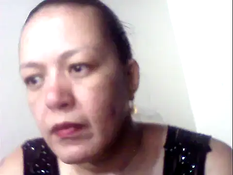 Snapshot of _yayis chatting on October 2025 11:33:01 PM yayis online show from October 2025 11:33:01 PM