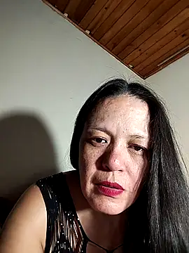 Snapshot of _yayis chatting on October 2025 06:24:01 AM yayis online show from October 2025 06:24:01 AM