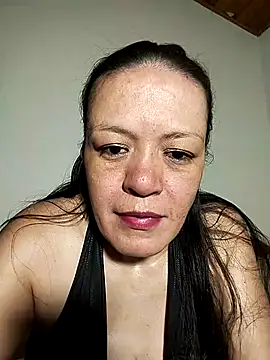 Snapshot of _yayis chatting on October 2025 05:30:02 AM yayis online show from October 2025 05:30:02 AM