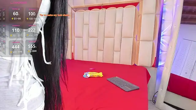 Snapshot of Sarah_Adamss chatting on October 2025 01:00:02 PM Sarah Adamss online show from October 2025 01:00:02 PM