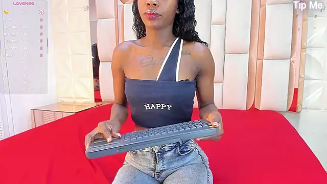 Snapshot of Sarah_Adamss chatting on November 2025 12:27:02 PM Sarah Adamss online show from November 2025 12:27:02 PM