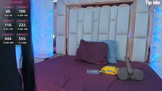 Snapshot of Sarah_Adamss chatting on November 2025 12:16:02 PM Sarah Adamss online show from November 2025 12:16:02 PM