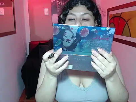 Fantassy Loverss online show from November 2025 03:23:01 PM