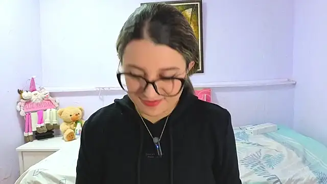 katiaa lovv online show from November 2025 12:02:02 PM