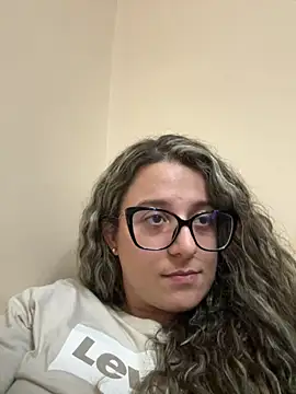 katiaa lovv online show from January 2026 05:49:02 PM