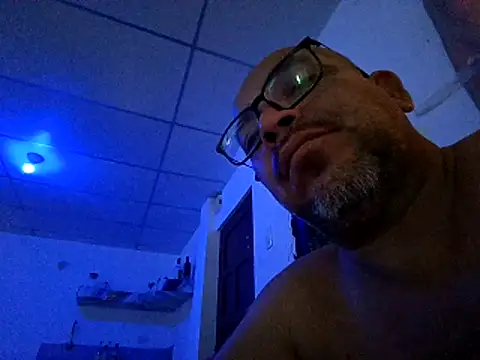 Snapshot of ANTHONYHOTT69 chatting on April 2026 10:07:01 PM ANTHONYHOTT69 online show from April 2026 10:07:01 PM