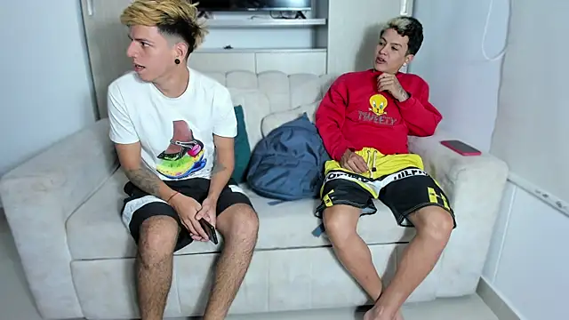 Snapshot of skygirls_ chatting on October 2025 05:41:01 AM skygirls online show from October 2025 05:41:01 AM