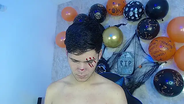 Snapshot of Aaron_Foxxx chatting on October 2025 01:12:02 PM Aaron Foxxx online show from October 2025 01:12:02 PM