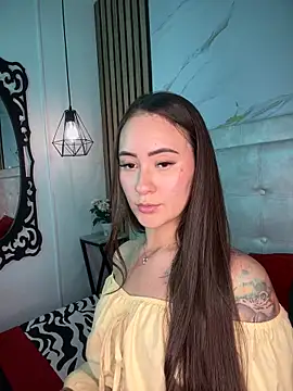 Honey noir online show from February 2026 06:37:02 PM