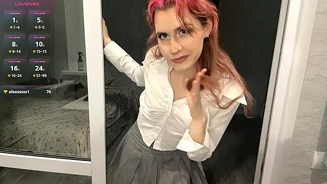 Snapshot of FawnDubler chatting on October 2025 05:35:01 PM FawnDubler online show from October 2025 05:35:01 PM