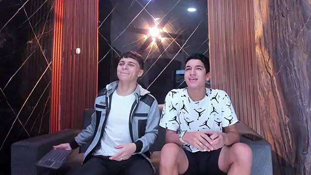 Snapshot of Stiben_boy chatting on October 2025 03:53:01 AM Stiben boy online show from October 2025 03:53:01 AM