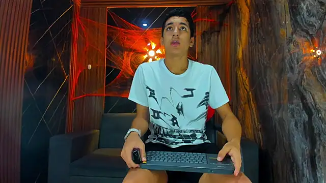 Snapshot of Stiben_boy chatting on October 2025 03:29:01 AM Stiben boy online show from October 2025 03:29:01 AM